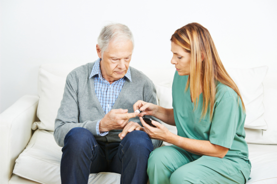 caring-for-diabetic-seniors-essential-tips